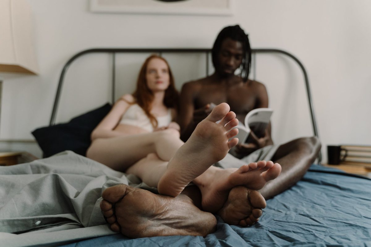 Kein Sex in der Beziehung - Paar im Bett